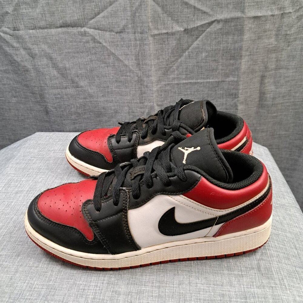 %2021 Nike Air Jordan 1 Low GS - Bred Toe Size 7Y / AJ10